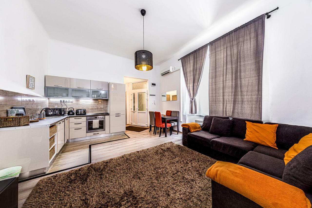 Precious Spot Apartment Budapest Ngoại thất bức ảnh