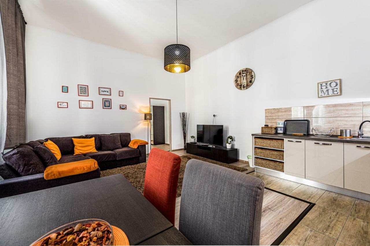 Precious Spot Apartment Budapest Ngoại thất bức ảnh