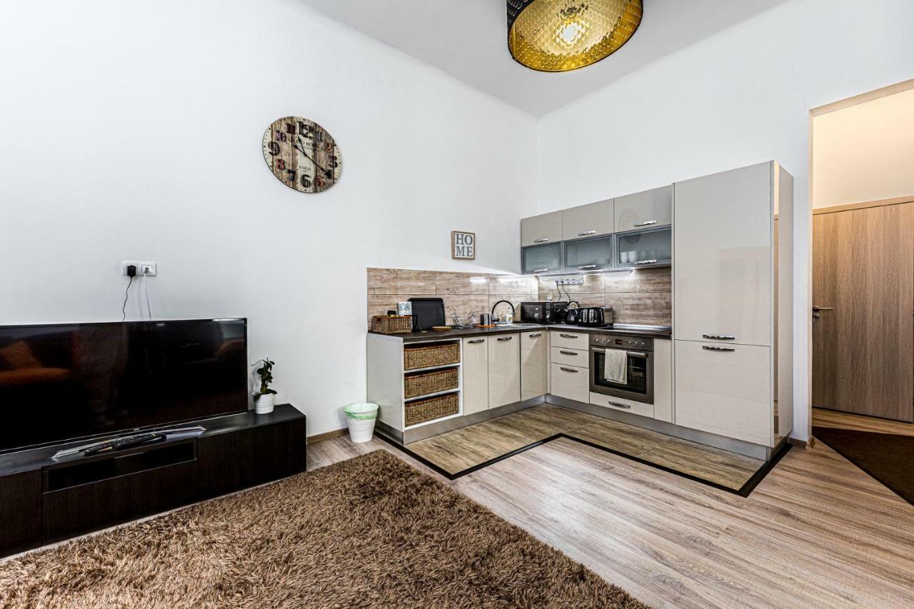 Precious Spot Apartment Budapest Ngoại thất bức ảnh